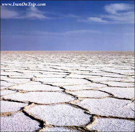 Maranjab Namak (Salt) Lake