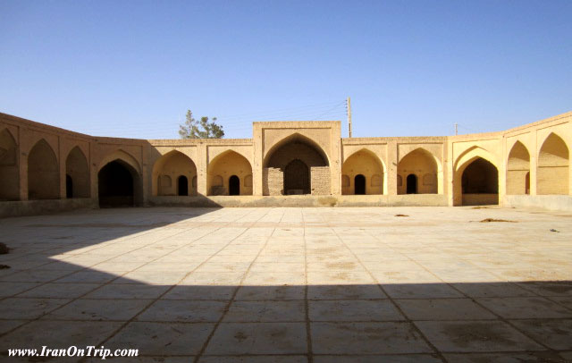Asfak Caravansary-Caravansaries of Iran