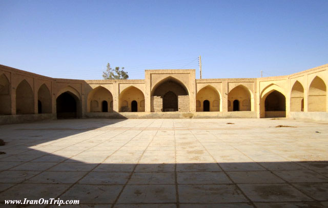 Asfak Caravansary-Caravansaries of Iran