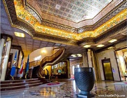 The World's Oldest Hotel in Isfahan Abbasi 5* (300 years ago)