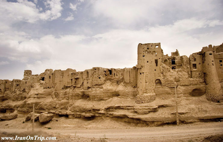 Izadkhast Fortress in Shiraz-Historical Fortress of Iran