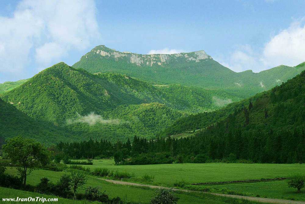 Qaleh Maran (Maran castle) and Paqaleh village in a shot.