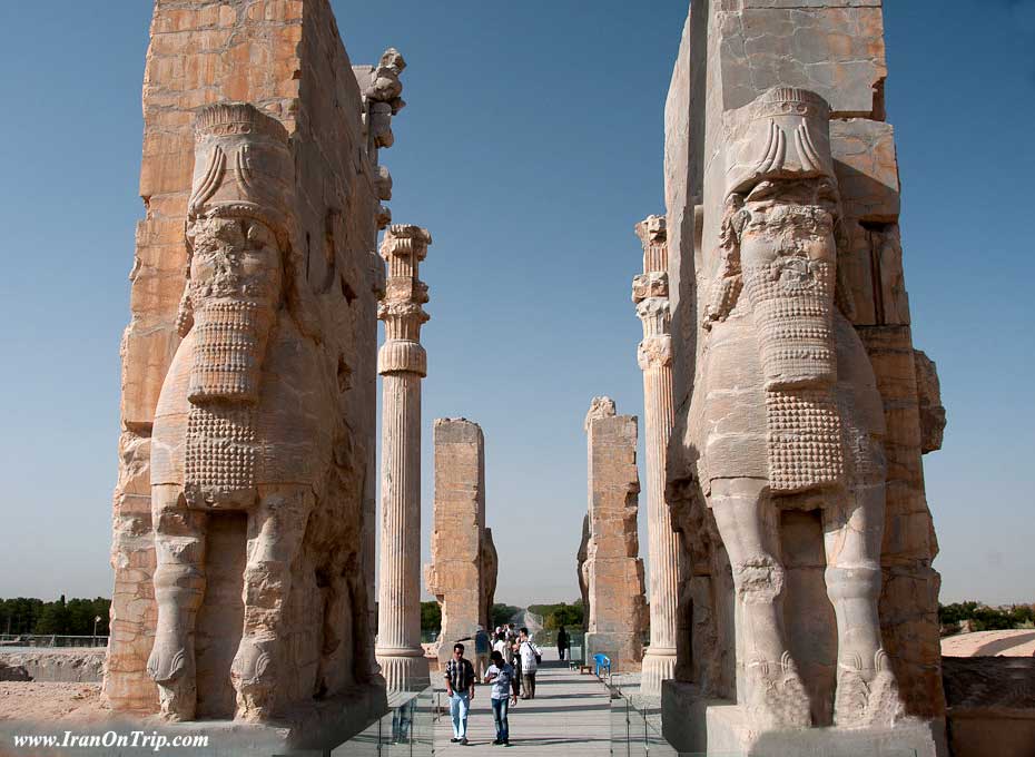 Gate of all nations persia-Persepolis